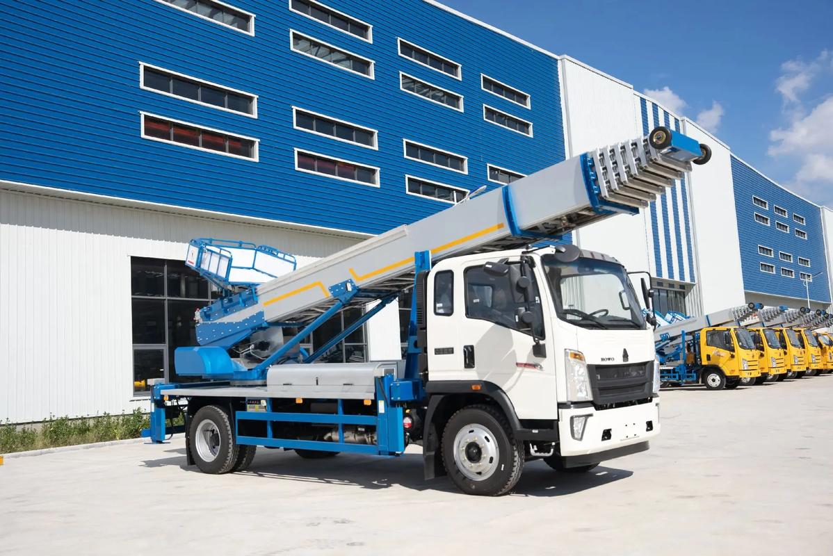 青田县出租云梯车高空作业车 建筑垃圾搬运